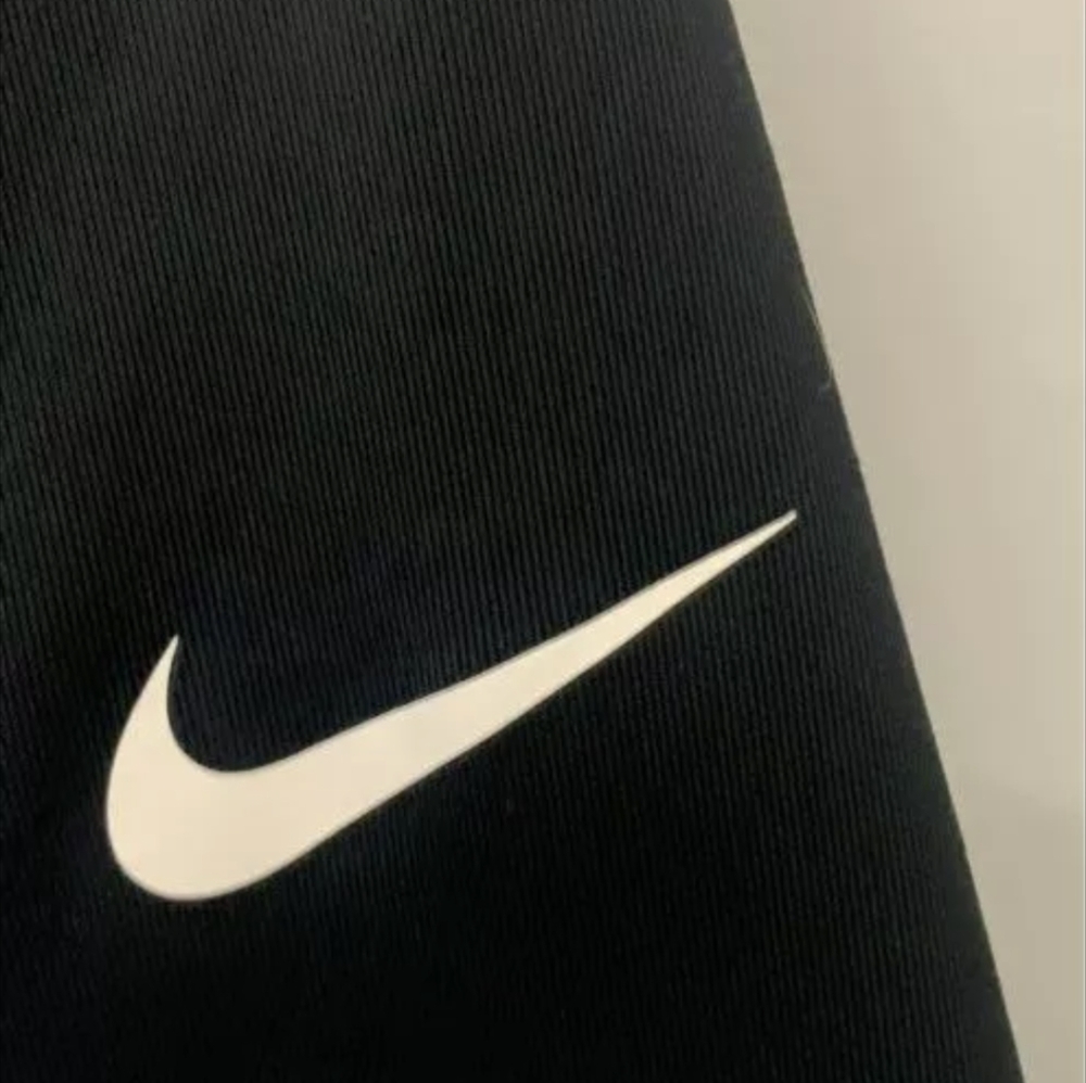Nike Dri-fit Men's Black White Hooded Sweatshirt Size XL Like New - Picture 3 of 5